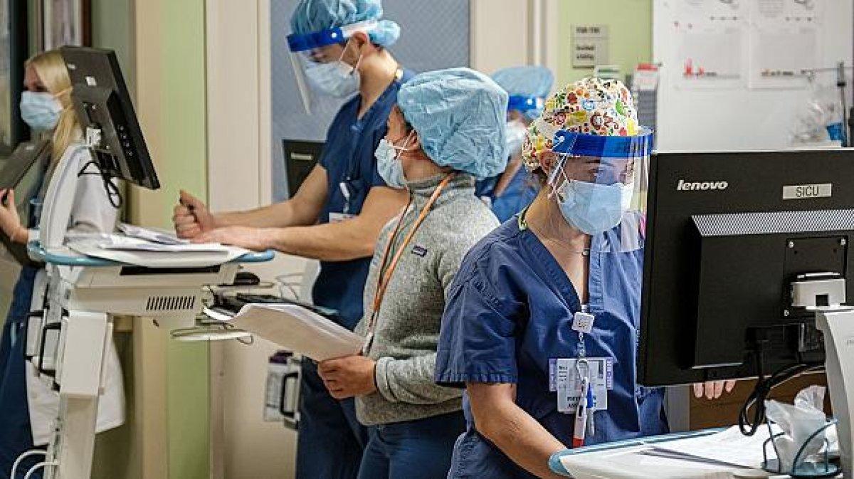 İngiltere'de test yetersizliği: Sağlıkçılar işe gidemiyor