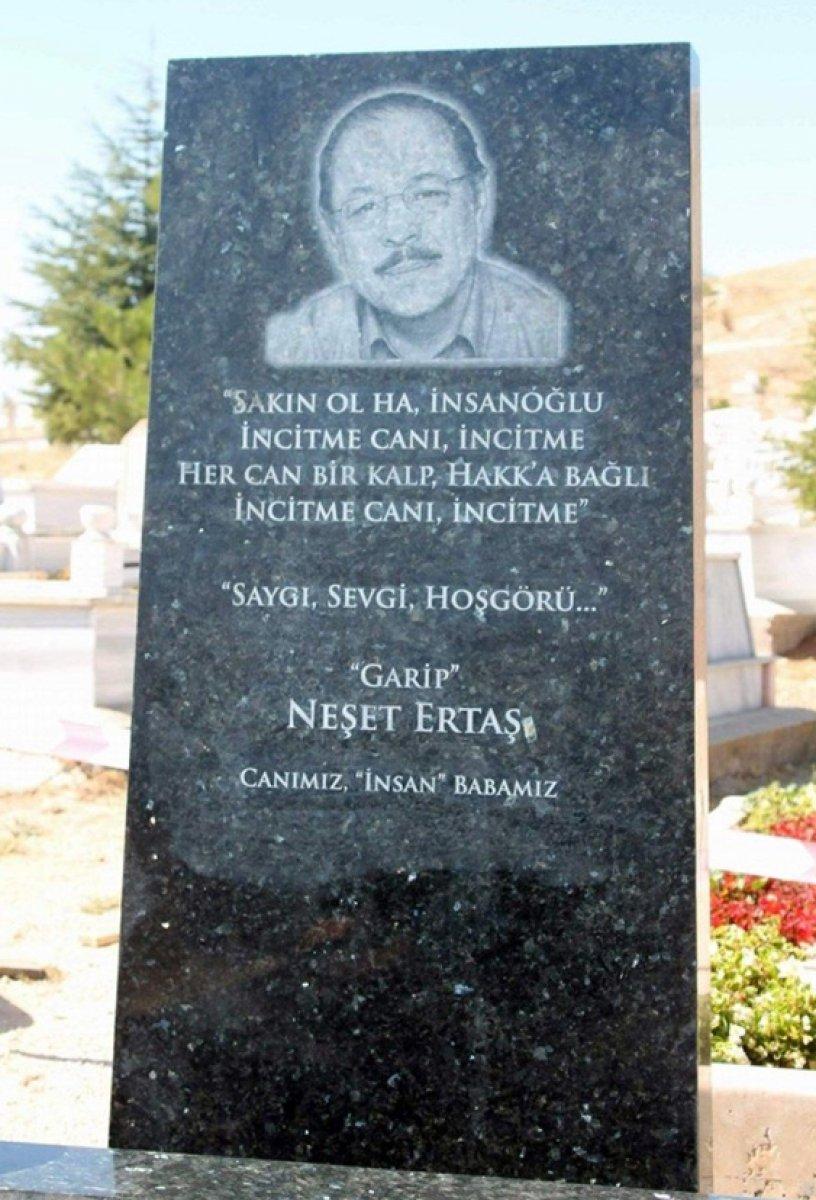 Neşet Ertaş, vefatının 8. yılında anılıyor
