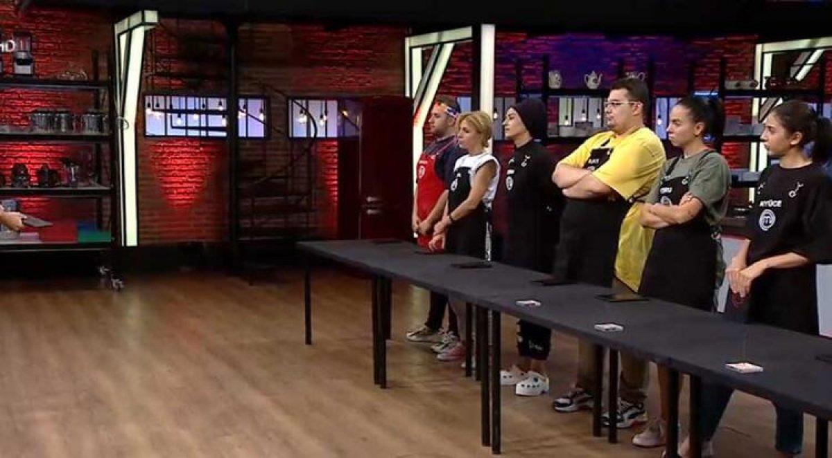 MasterChef'te Walison ve Esra'ya sürpriz yapıldı