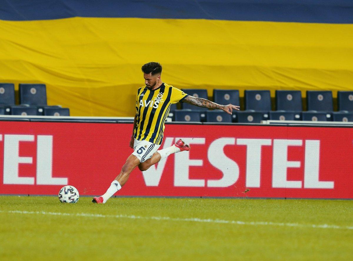 Erol Bulut'un derbi anahtarı: Jose Sosa