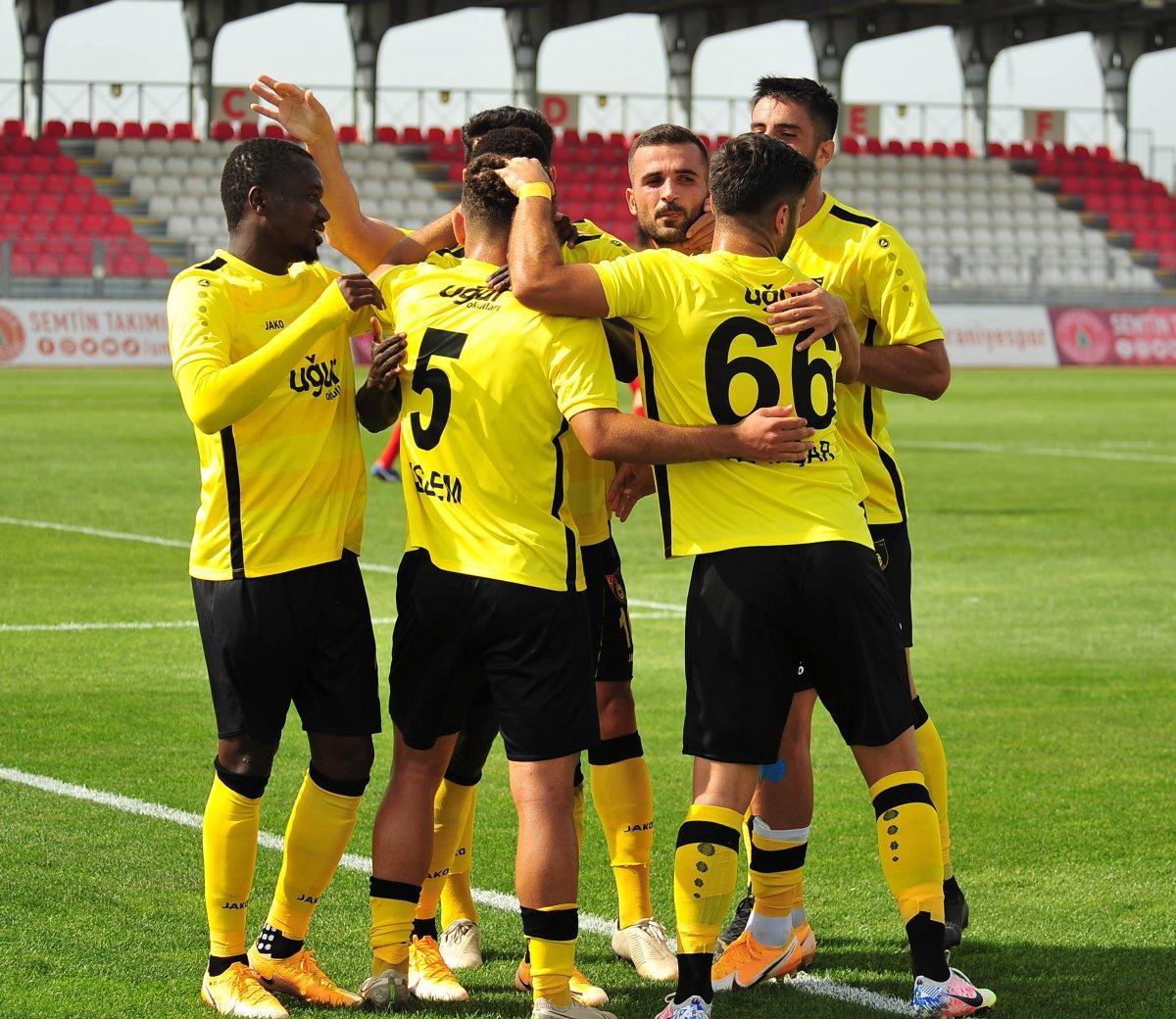İstanbulspor 3 puanı 3 golle aldı