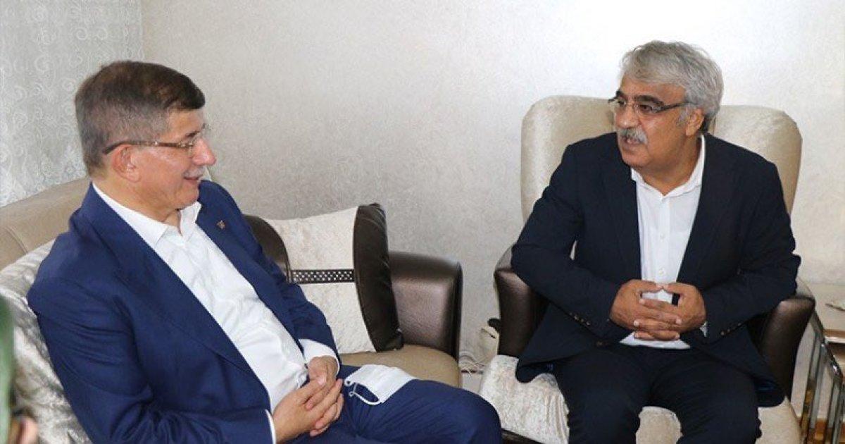 Ahmet Davutoğlu'ndan HDP'ye 'geçmiş olsun' telefonu