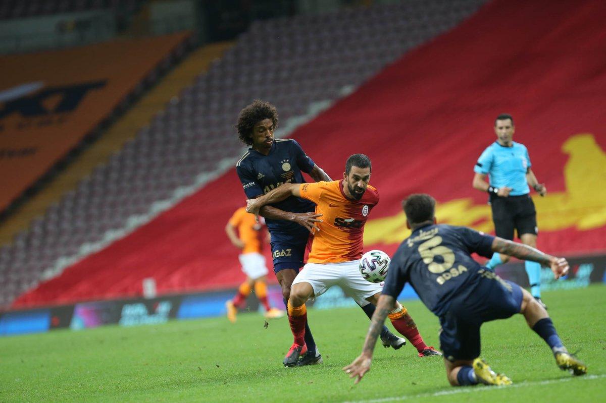 Luiz Gustavo: Önümüzde uzun maçlar var