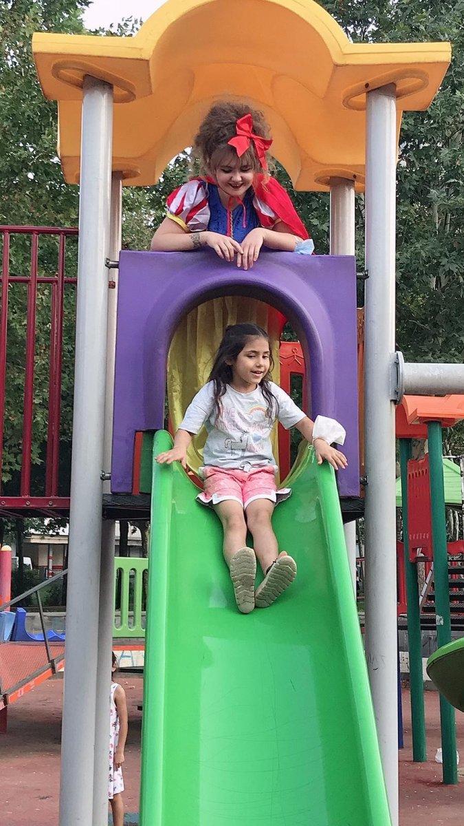 Diyarbakır’da su satan minik kıza duygulandıran sürpriz