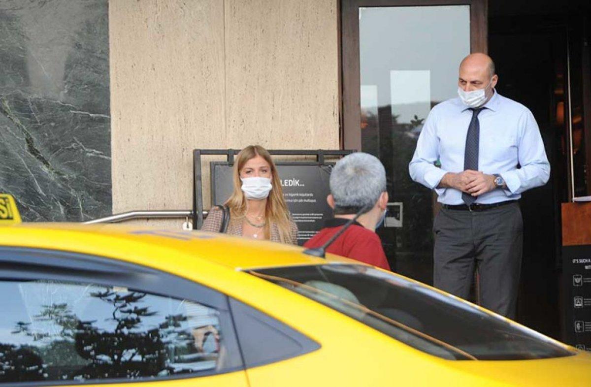 Sergen Yalçın, Aslı Turanlı ile baş başa yemek yedi