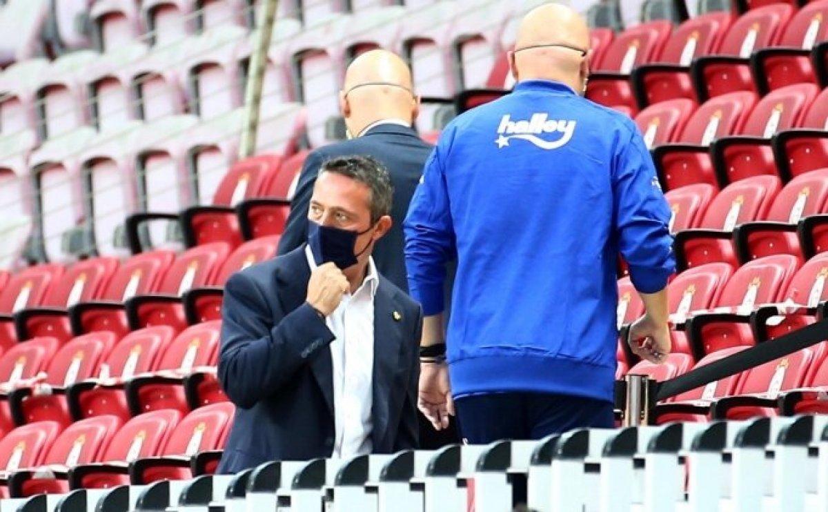 Fenerbahçe, Ali Koç'la derbi kazanamıyor