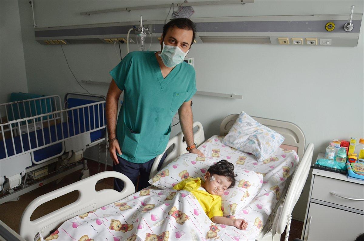 Minik Selahattin, 40 günlük yoğun bakım savaşını kazandı