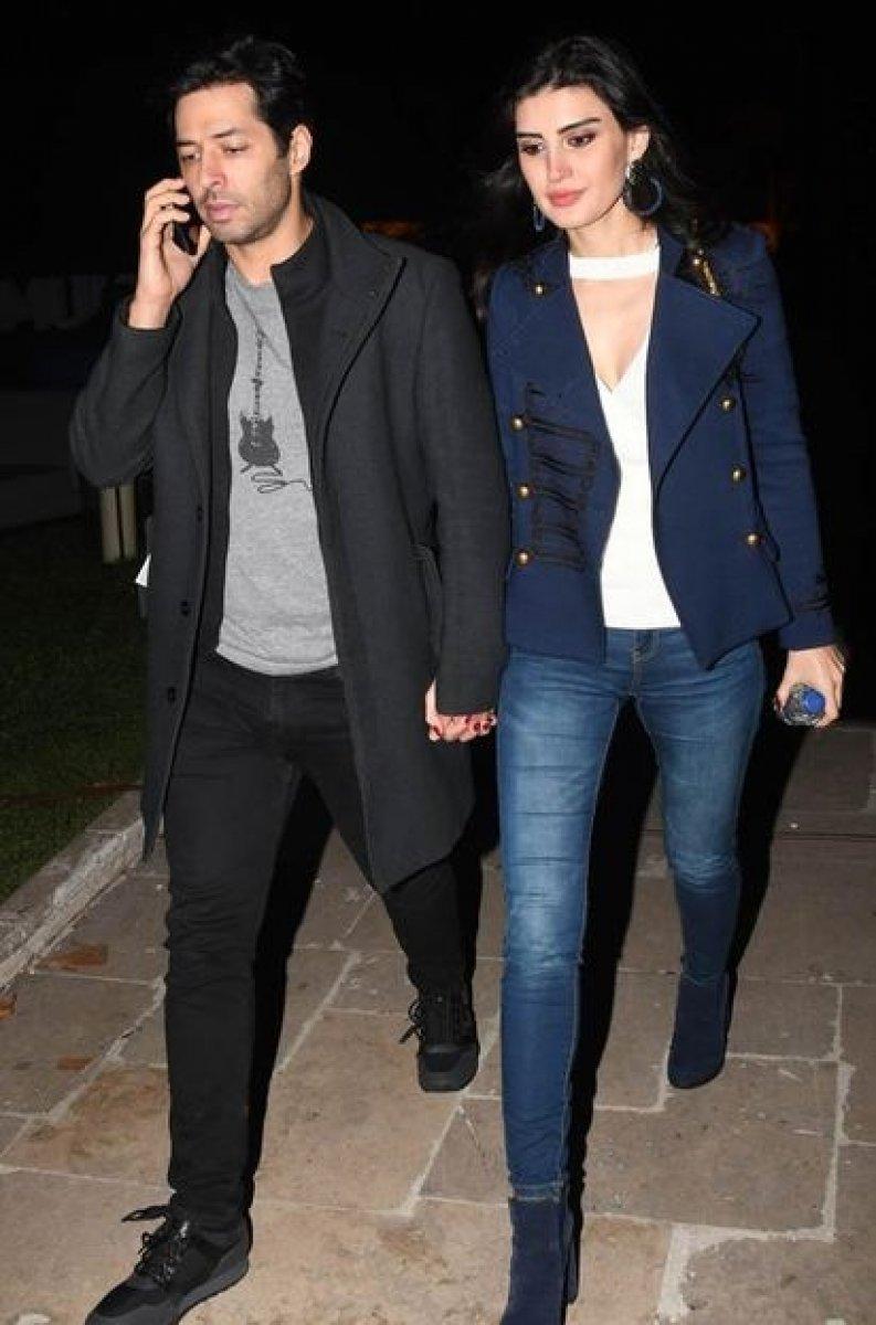 İdil Fırat 6.5 ayda 15 kitap okudu