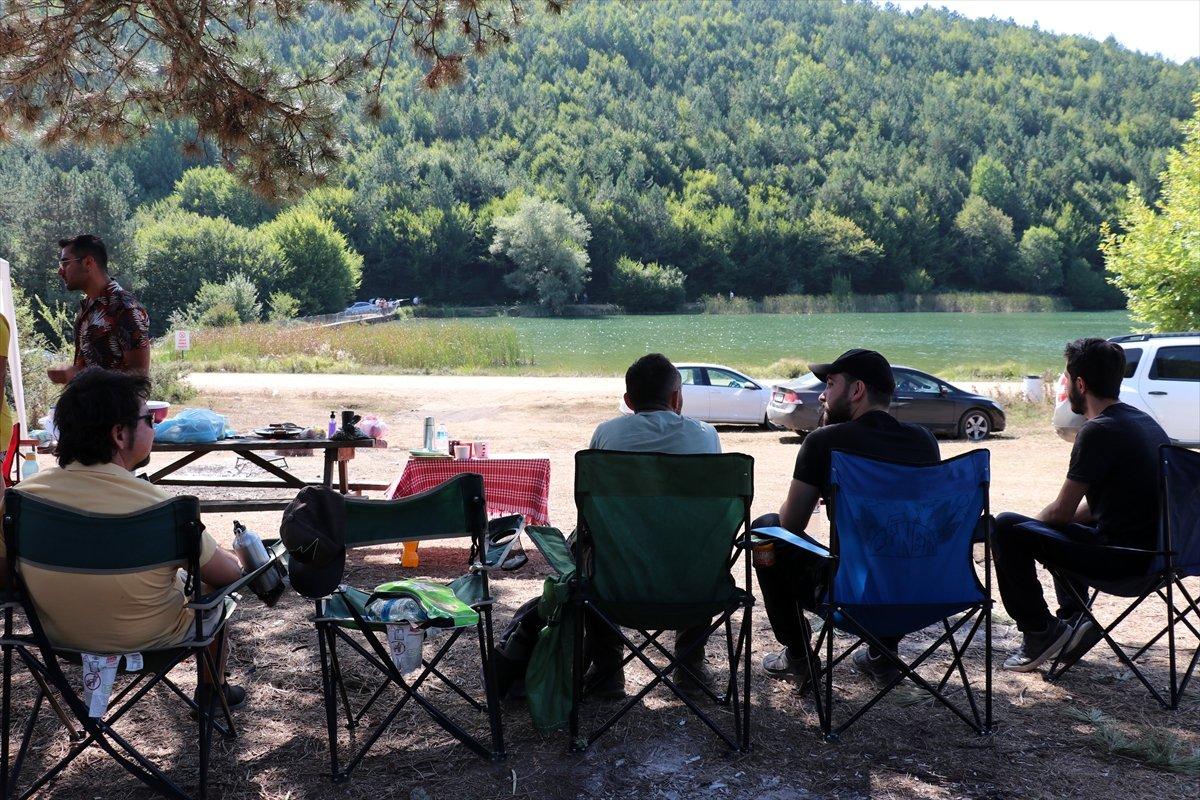 Düzce'de sosyal mesafeli doğa kampı