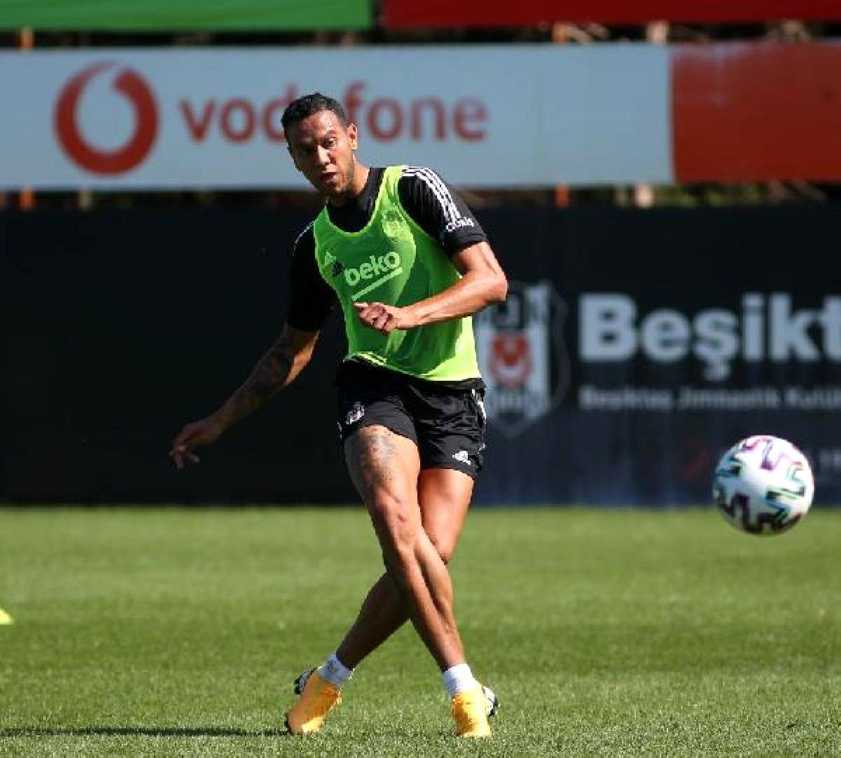 Beşiktaş, Josef de Souza'nın lisansını çıkardı