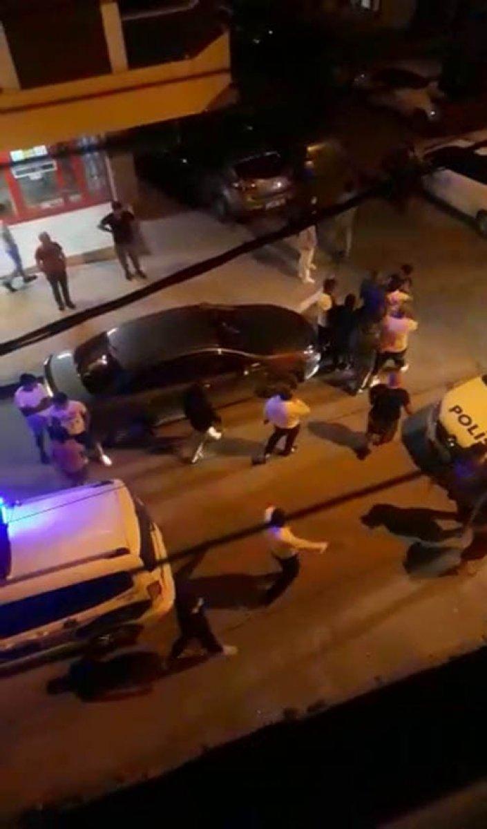 Arnavutköy'de iki grup arasında kavga