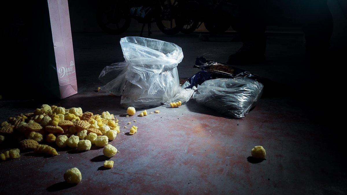 Bursa'da cips paketinde uyuşturucu sevkiyatı yaparken yakalandılar