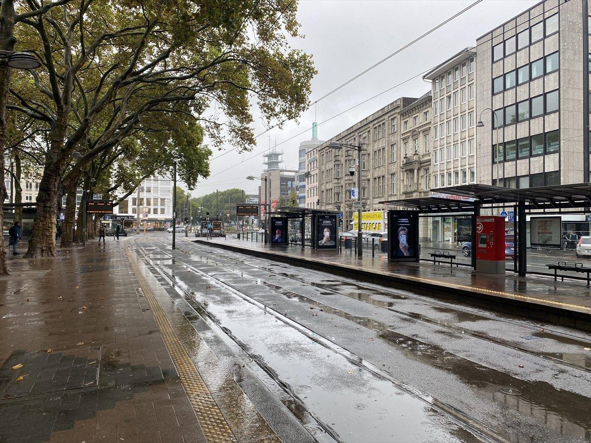 Almanya'da toplu taşıma çalışanları greve gitti