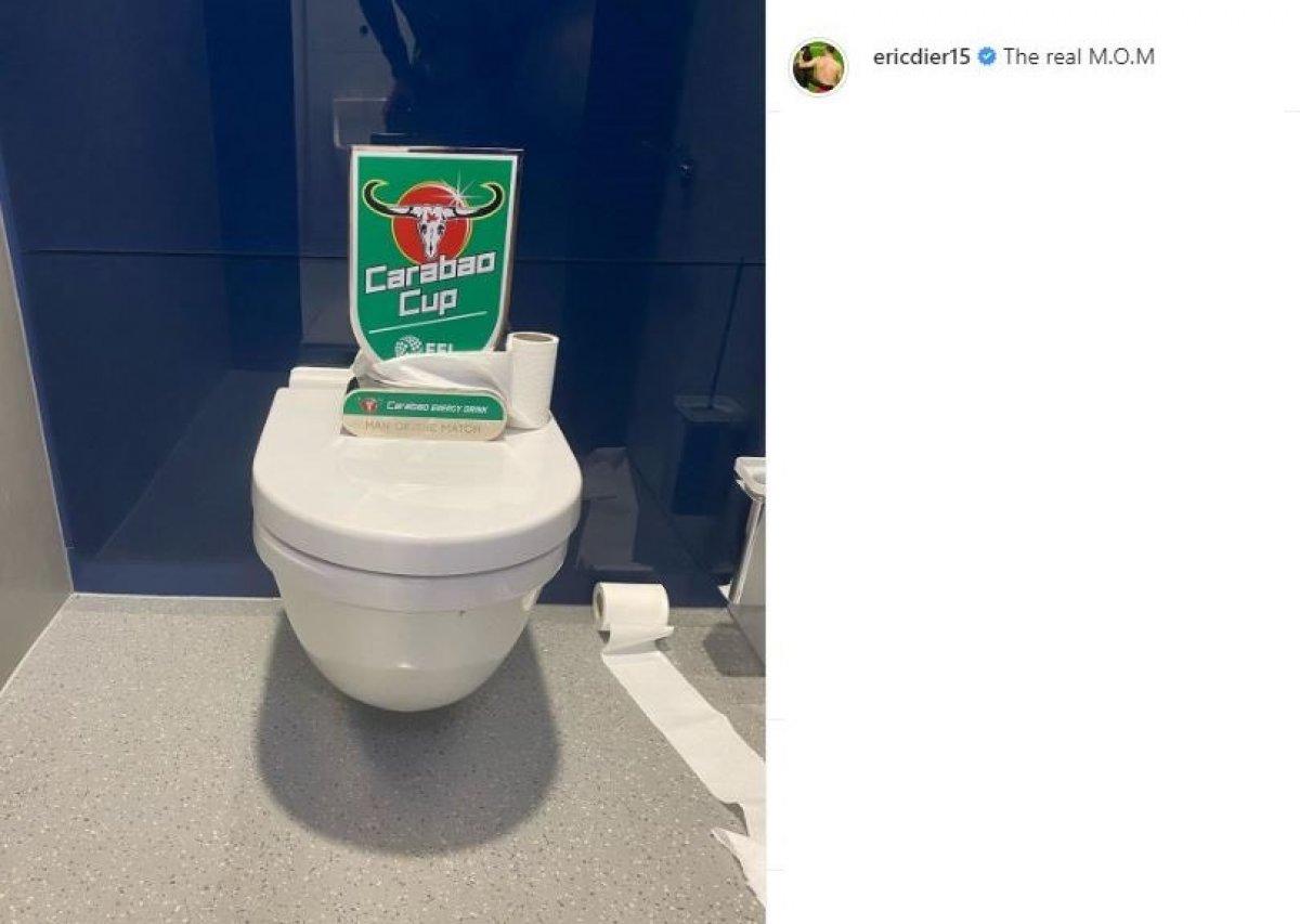 Maçın ortasında tuvalete giden Dier'i Mourinho getirdi