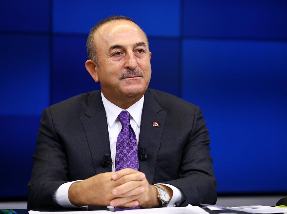 Mevlüt Çavuşoğlu:  Macron işgali destekliyor