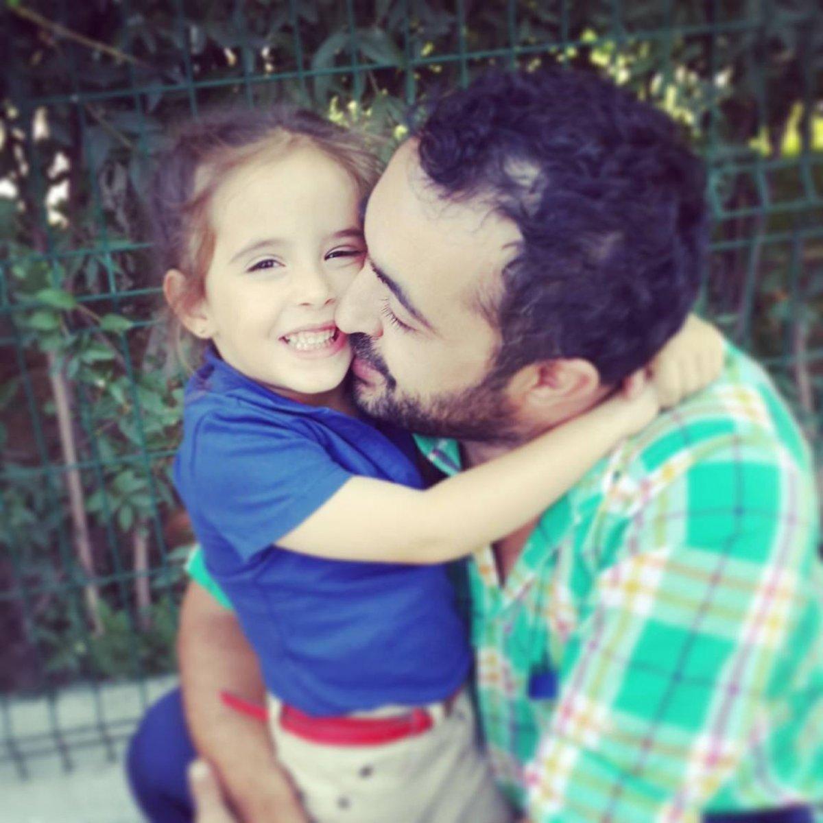 Antalya’da zorla senet imzalatmak isteyen tefeciler pitonla korkuttu