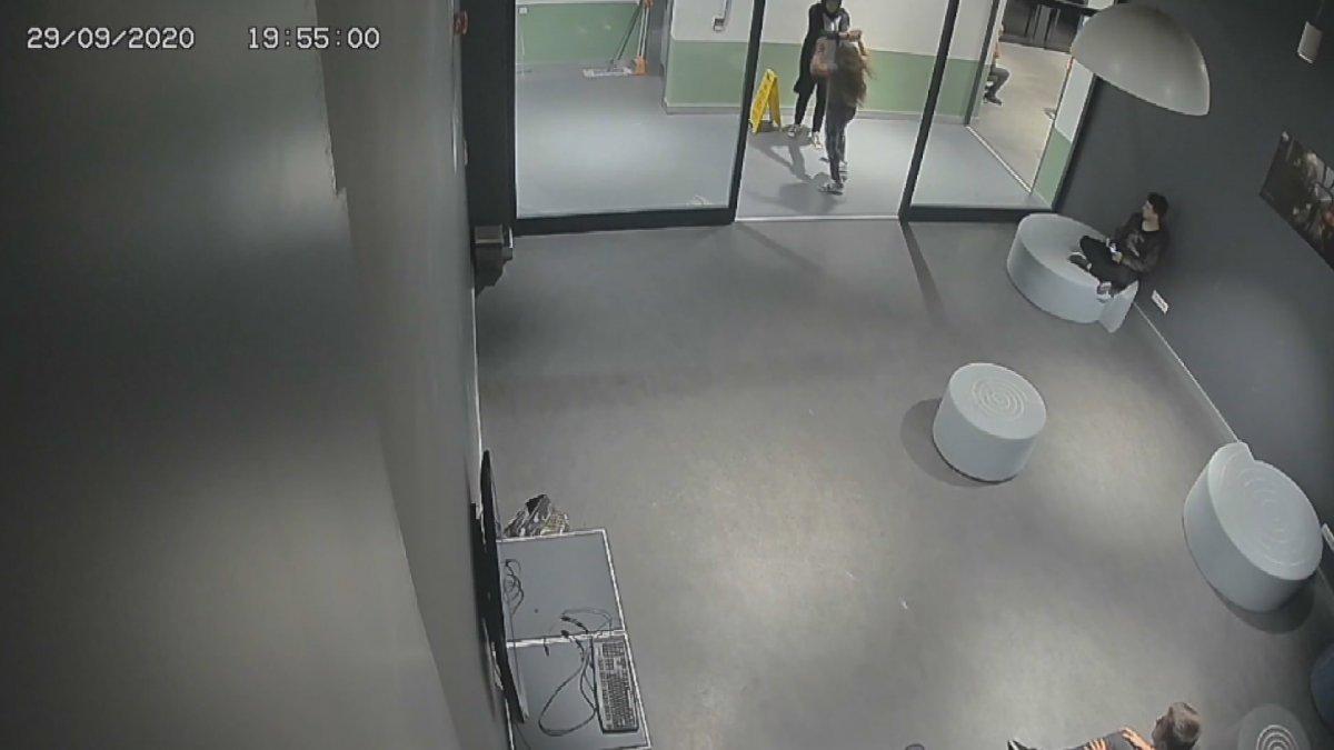 Esenyurt'ta maske uyarısı yapan kız çocuğuna şiddet