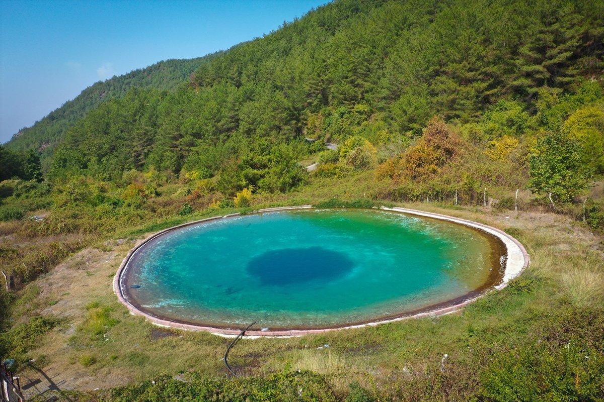 Amanos Dağları'nın nazar boncuğu görünümlü yangın göleti