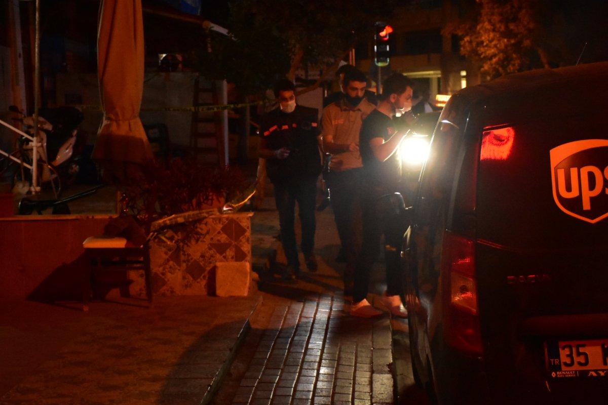 İzmir’de taksicilerin müşteri kavgası: 1'i ağır, 4 yaralı