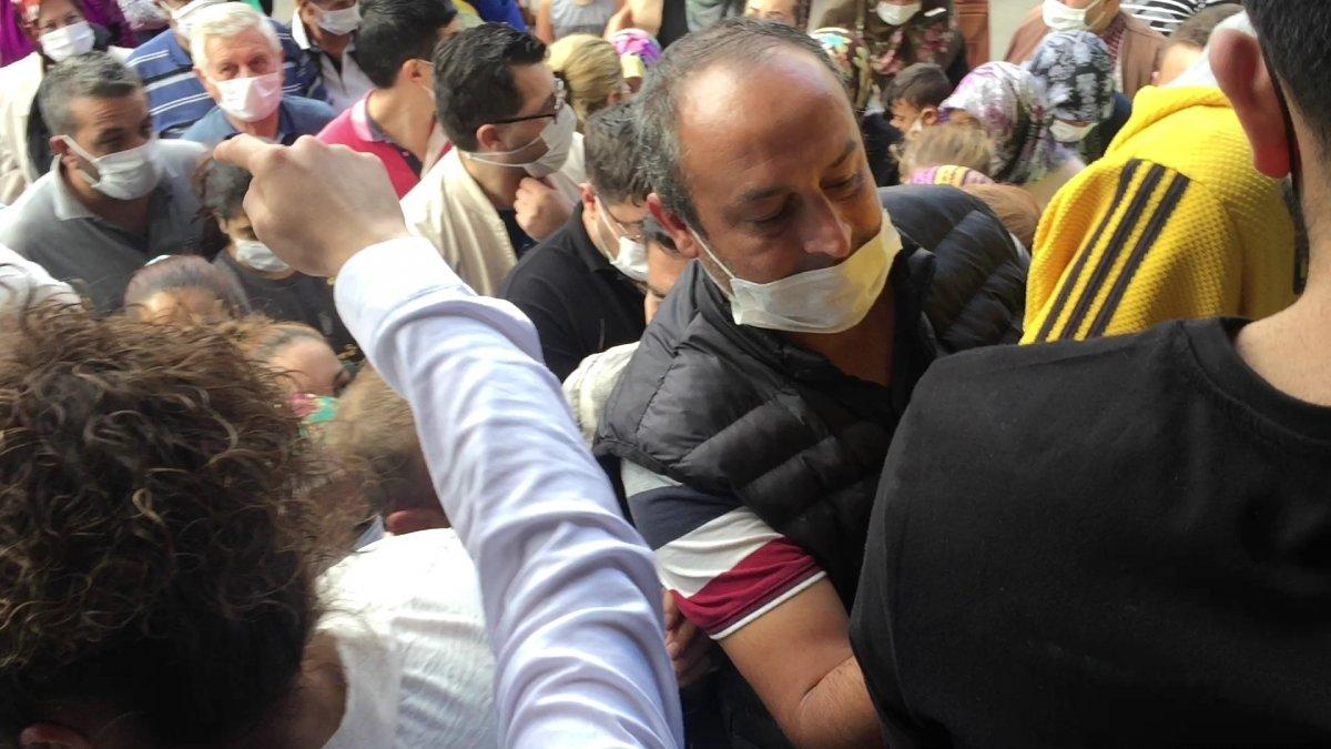 Edirne'de mağaza açılışında izdiham yaşandı