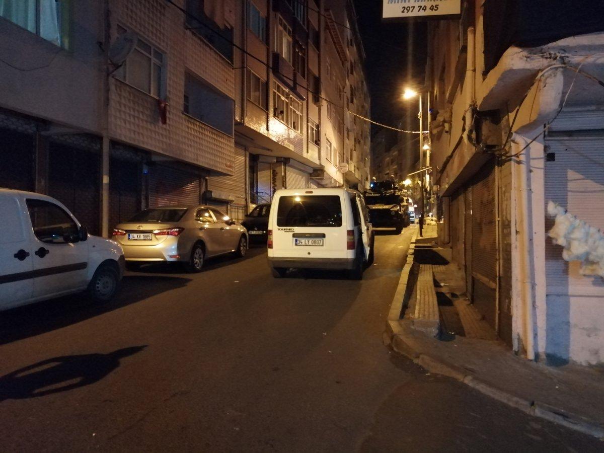 Şişli'de sokakta yürürken silahlı saldırıya uğradı