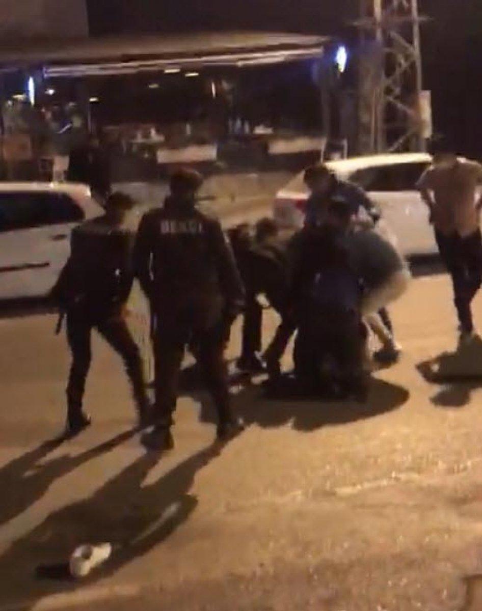 Muğla'da eğlence mekanına alınmayan polis havaya ateş açtı