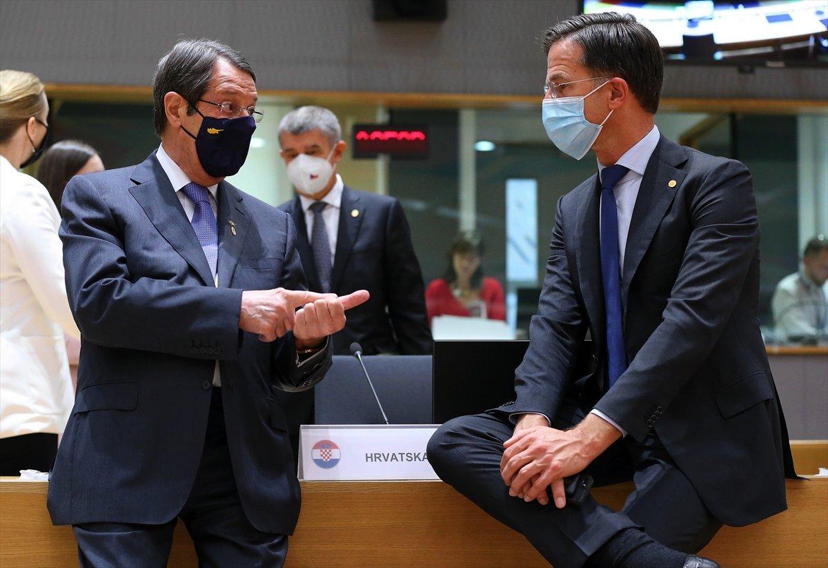 Anastasiadis, AB Liderler Zirvesi'nde şikayet turunda