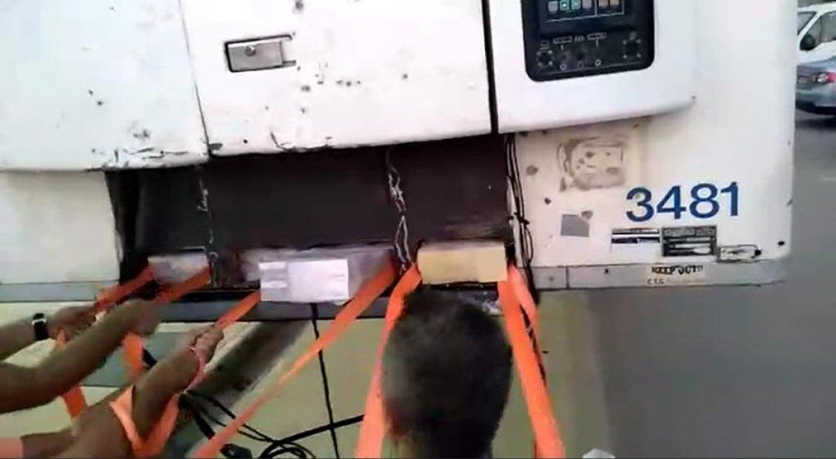 Antalya polisi 900 bin liralık kaçak sigara ele geçirdi