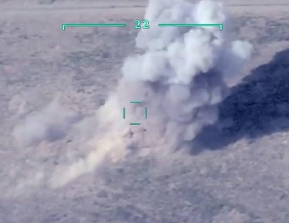 Azerbaycan, Ermenistan'a ait 200 tank ve zırhlı aracını imha etti