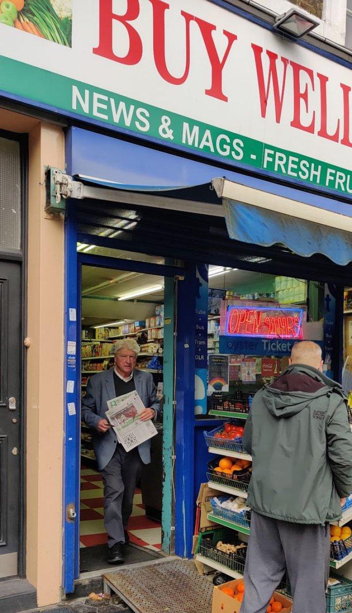 Boris Johnson'ın babası Stanley'e 200 sterlin maske takmama cezası