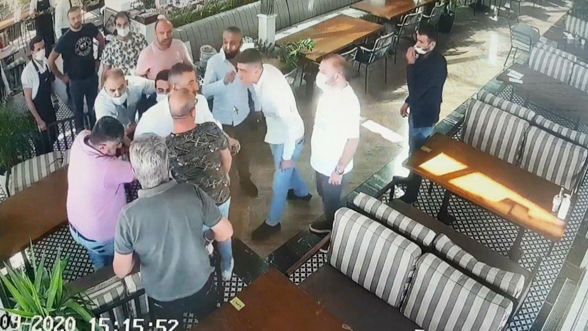 Beylikdüzü'nde iş adamlarının kavgası kamerada