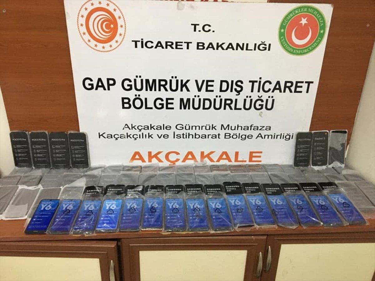 Suriye'den 79 kaçak cep telefonu sokarken yakalandı