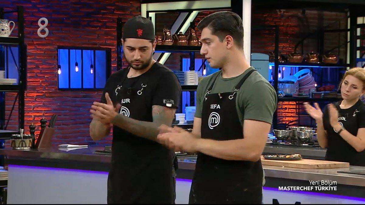 MasterChef'te Tanya rahatsızlanarak oyunu terk etti