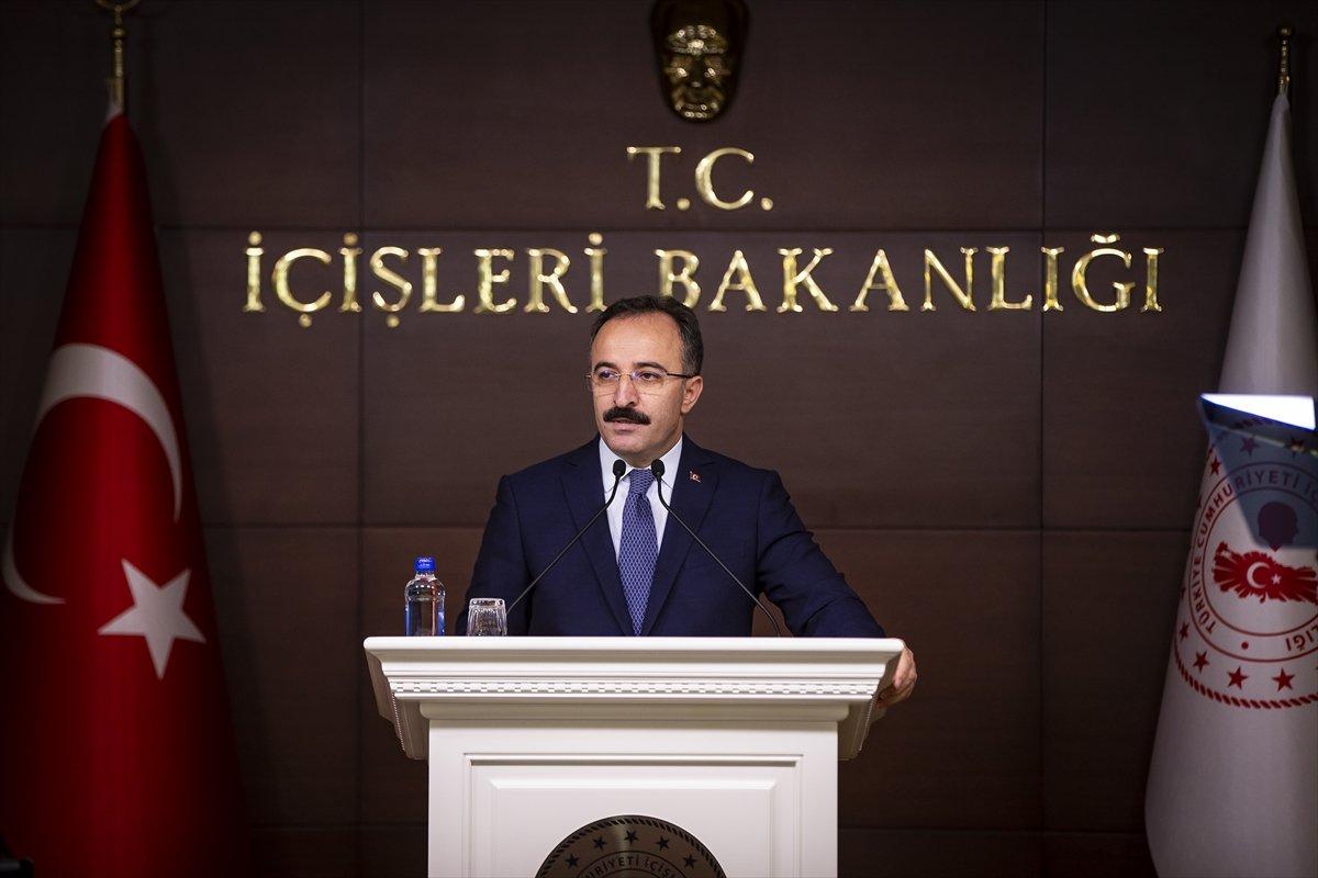 İsmail Çataklı: Türkiye'de kayıt altında 3 milyon 624 bin 941 Suriyeli bulunuyor