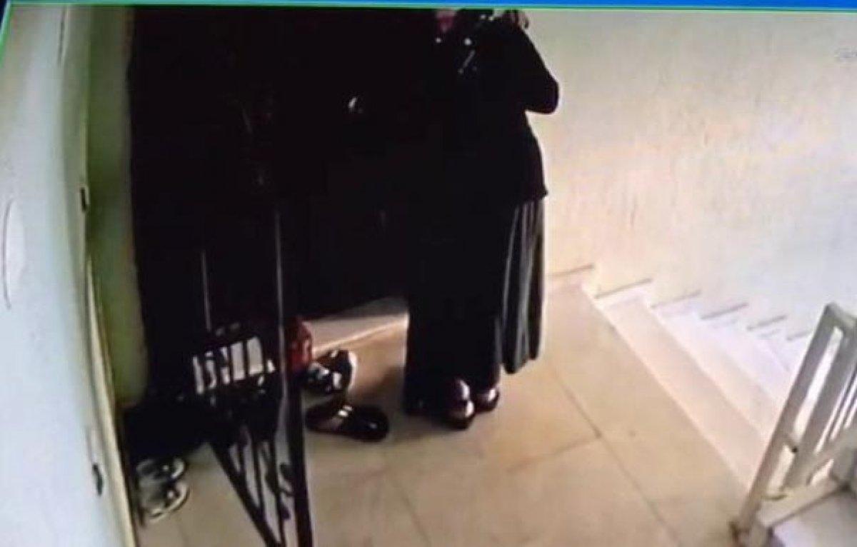 Aydın'da ayakkabı hırsızlığı kamerada