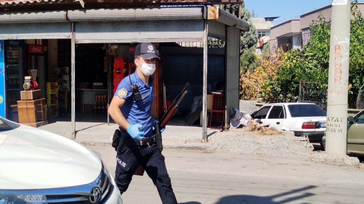 Osmaniye'de husumetli iki aile arasında silahlı kavga: 1 ölü, 4 yaralı