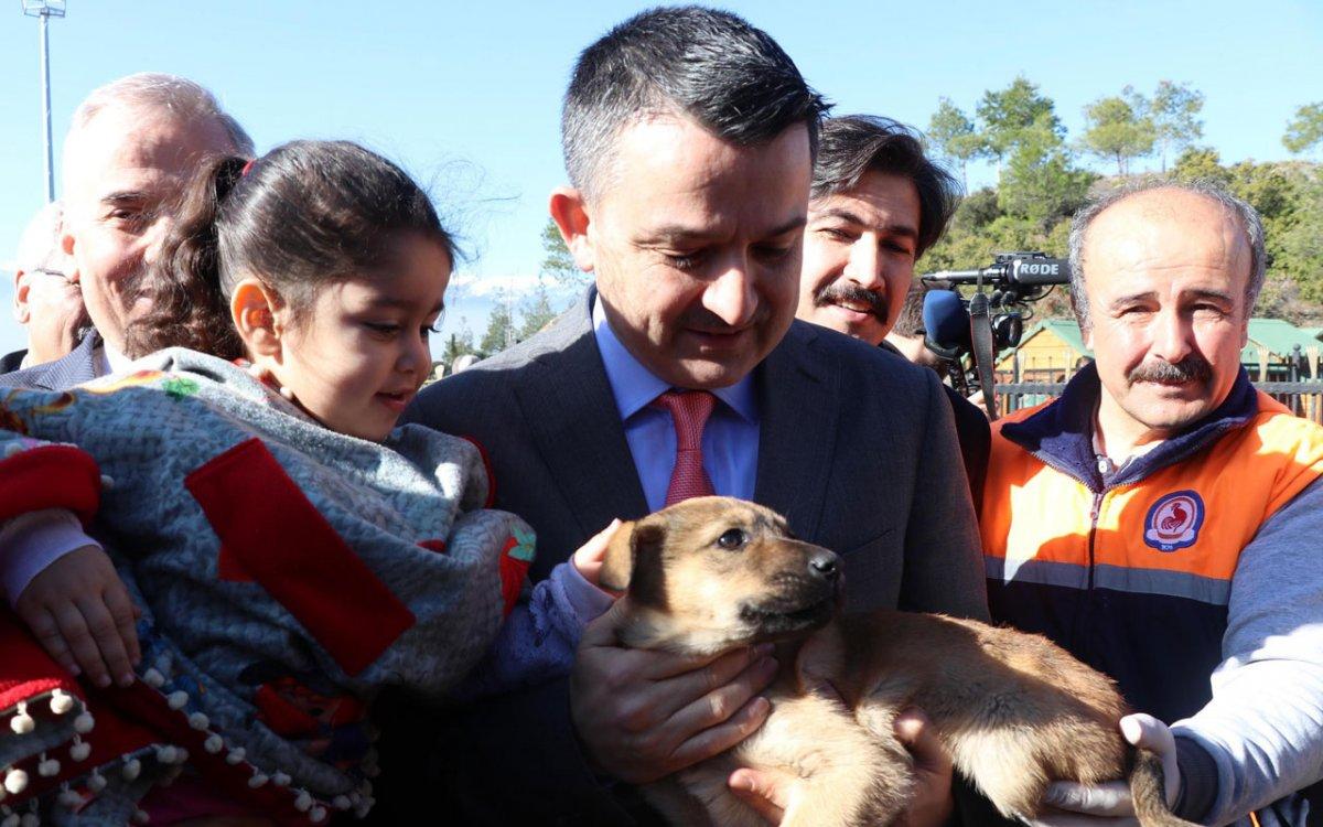 Bekir Pakdemirli: Hayvanlar bu dünyada bizim kadar yaşama hakkına sahipler