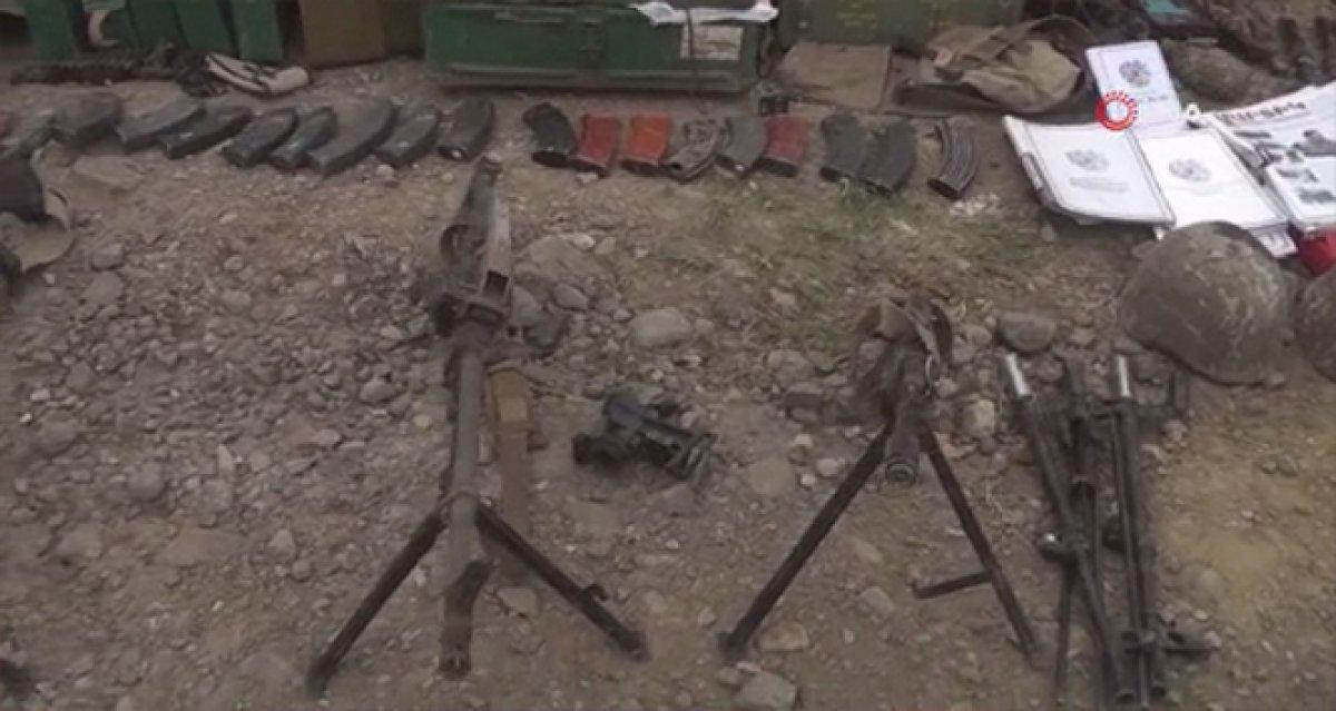 Cepheden kaçan Ermeni ordusuna ait silahlar