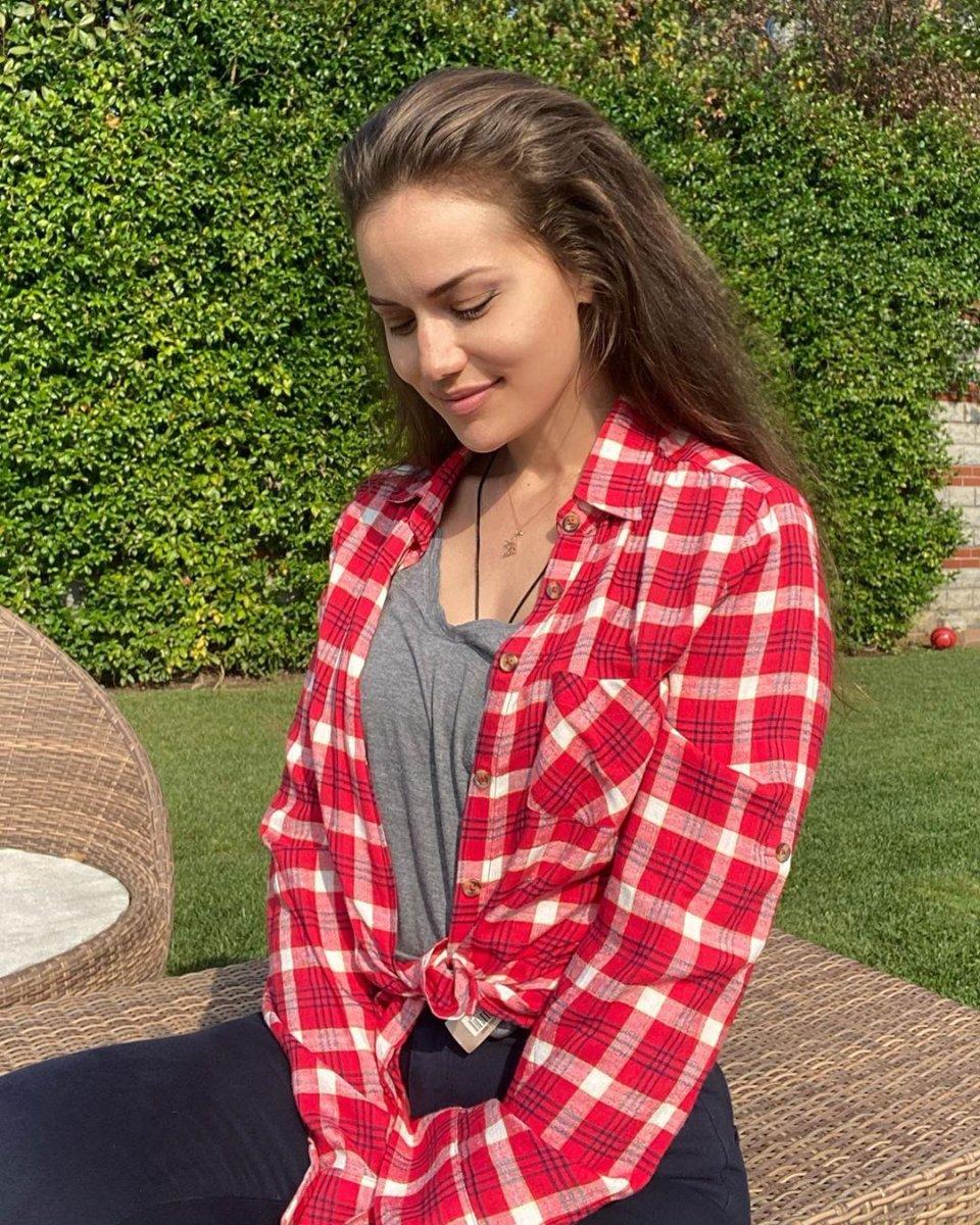 Fahriye Evcen’den etiketli paylaşım