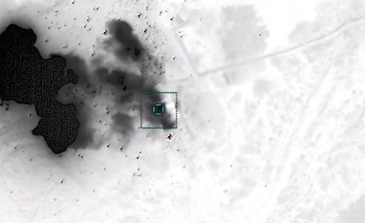 Azerbaycan Ermenistan mevzisini vurdu