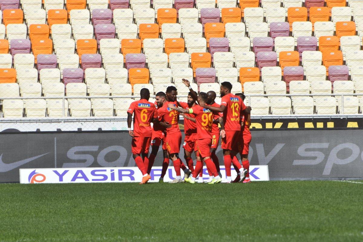 Yeni Malatyaspor, Antalyaspor'u tek golle geçti