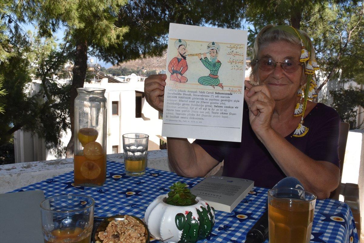 Canan Karatay, koronavirüse karşı karbonatlı gargara yapılmasını önerdi