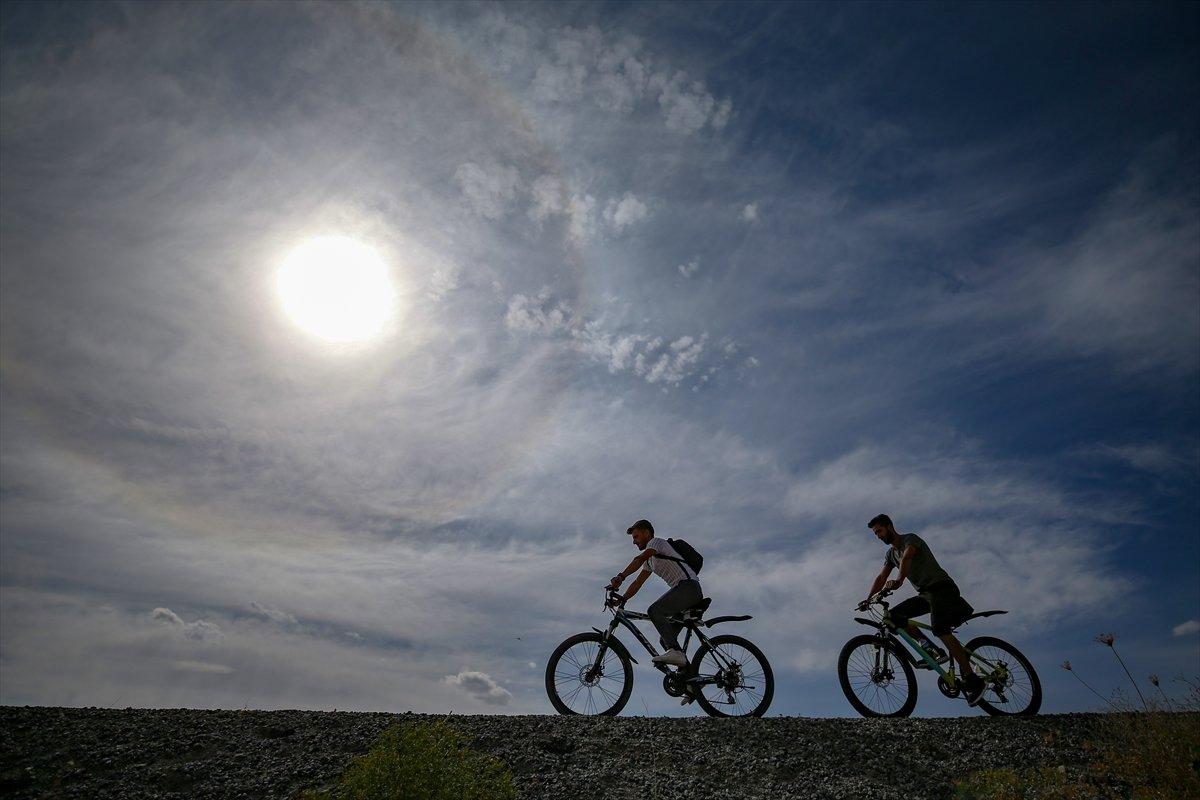 Van semalarında Güneş çevresindeki hale büyüledi