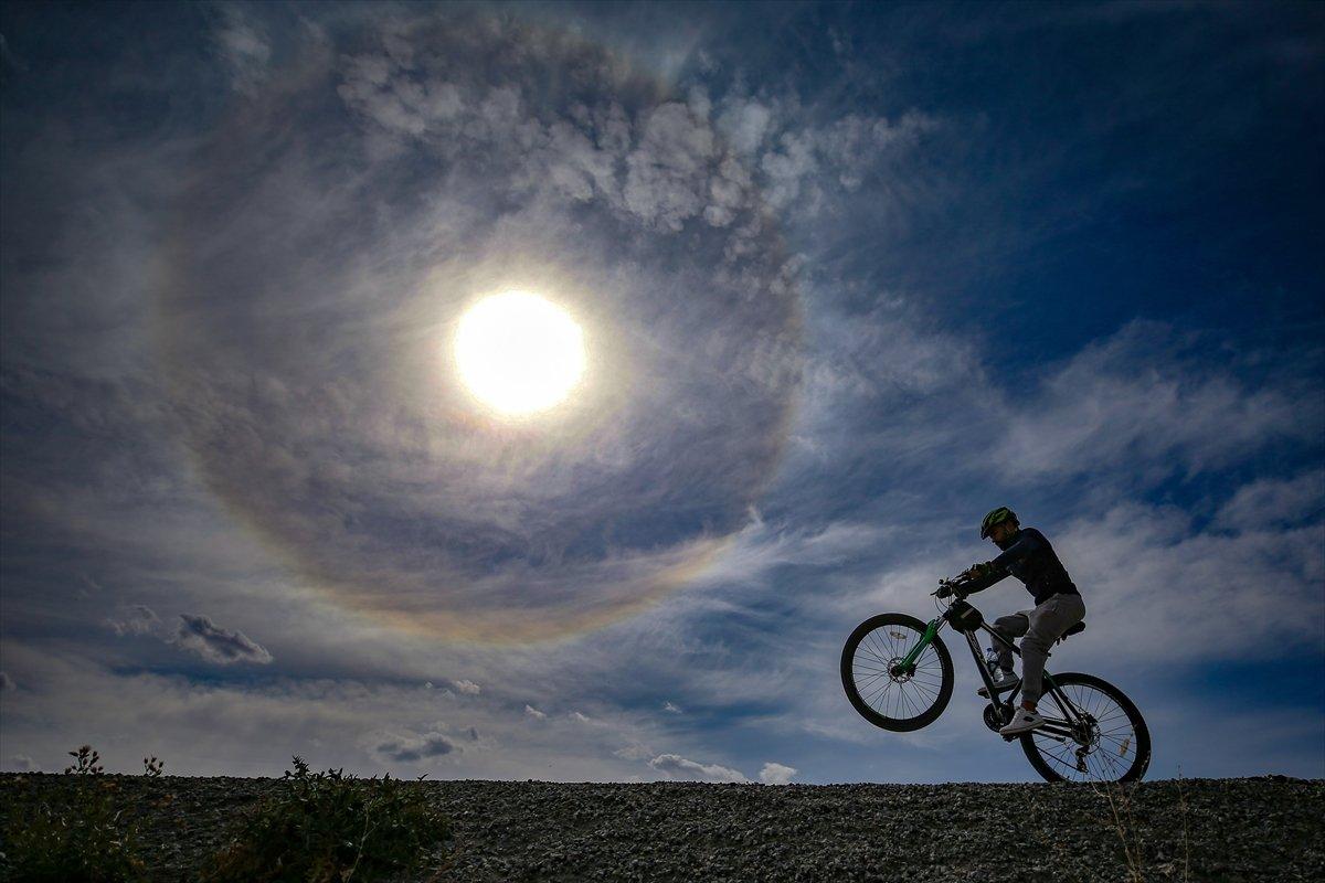 Van semalarında Güneş çevresindeki hale büyüledi