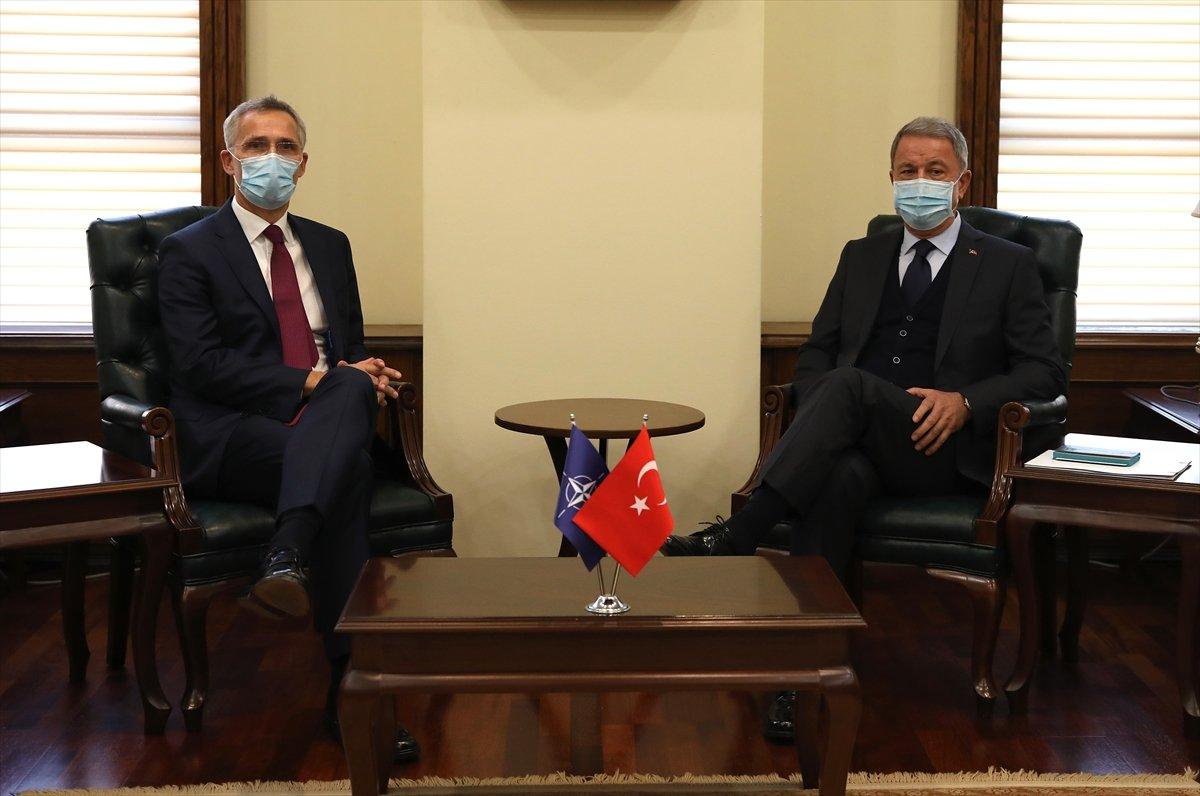 Bakan Hulusi Akar, NATO Genel Sekreteri ile görüştü