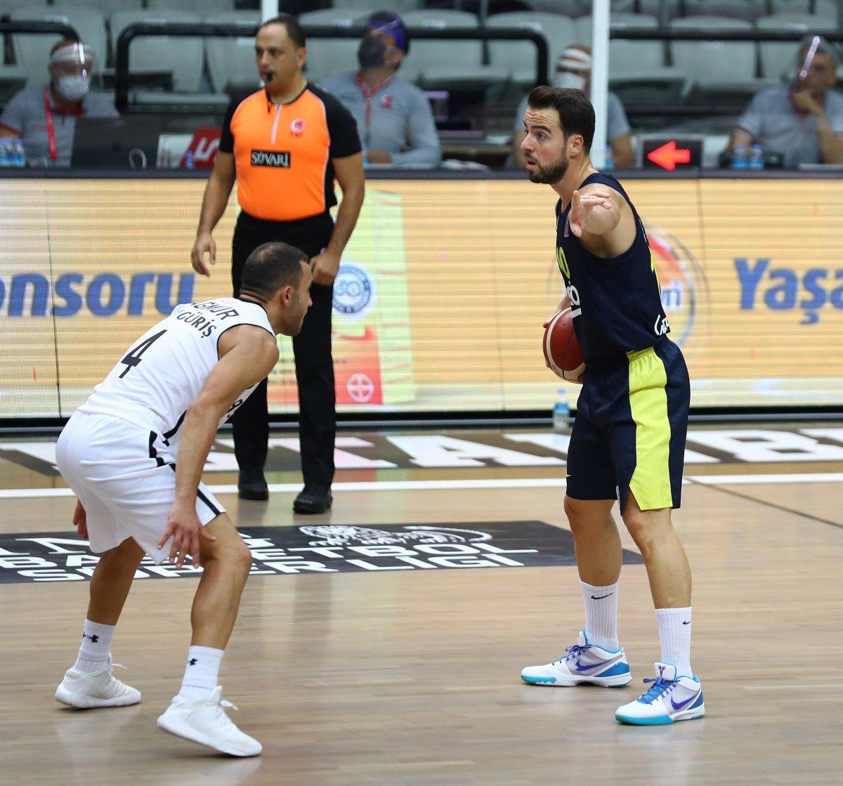 Fenerbahçe, Beşiktaş'ı Akatlar'da yendi