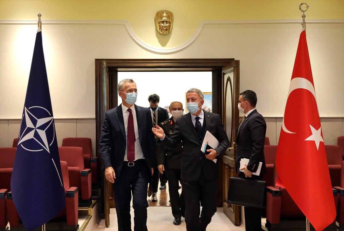 Bakan Hulusi Akar, NATO Genel Sekreteri ile görüştü