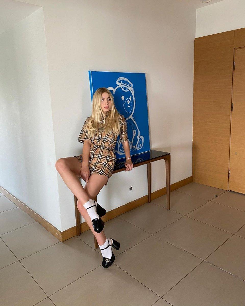 Aleyna Tilki tarzıyla dikkat çekti