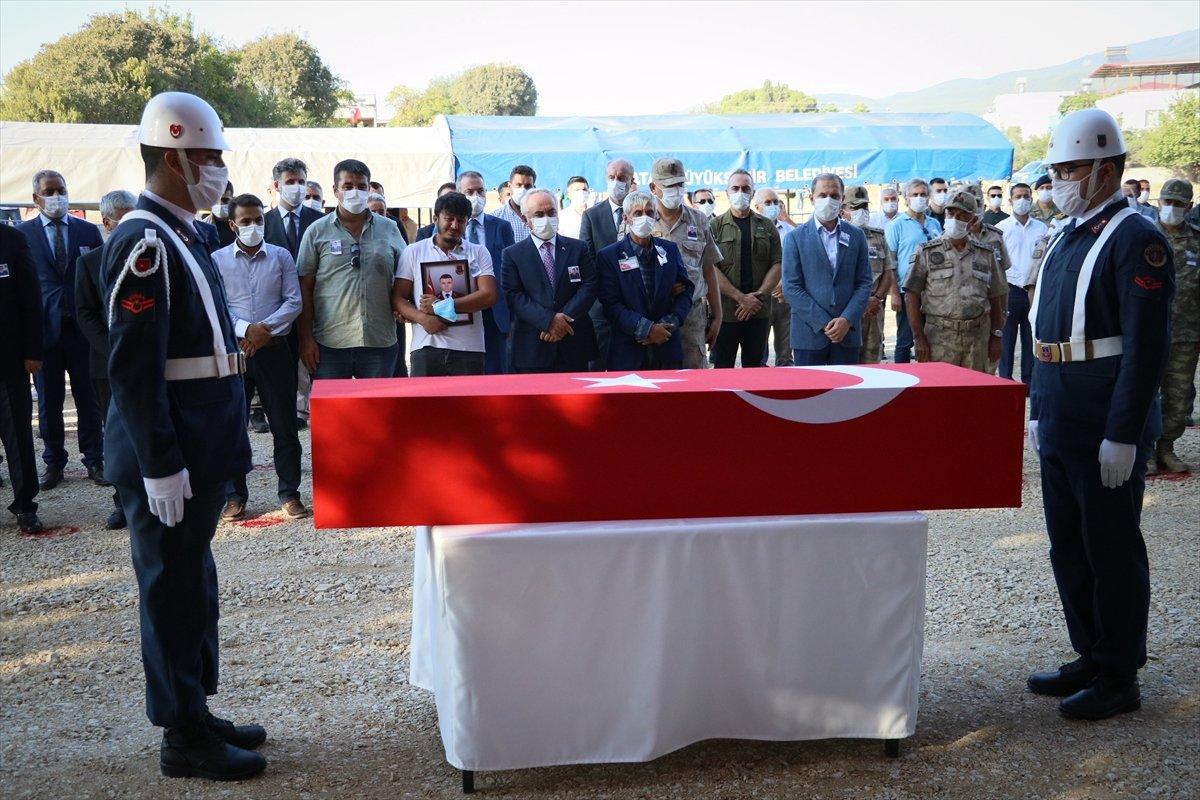 Hatay'da Şehit Jandarma Uzman Çavuş Hüseyin Yırtıcı, son yolculuğuna uğurlandı