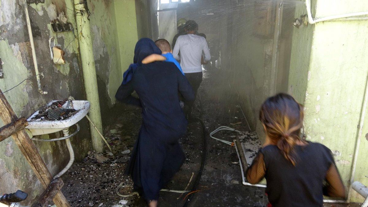 Adıyaman'da yanmaktan son anda kurtarılan 5 kardeş tedavi altına alındı